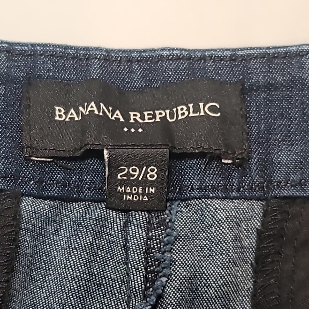 Banana Republic Women's Dark Rinse Button Sides Flat Front Denim Shorts Sz 29/8 - Picture 8 of 10